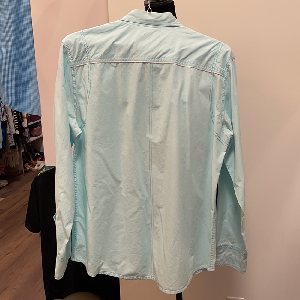 Button down - Picture 4 of 4
